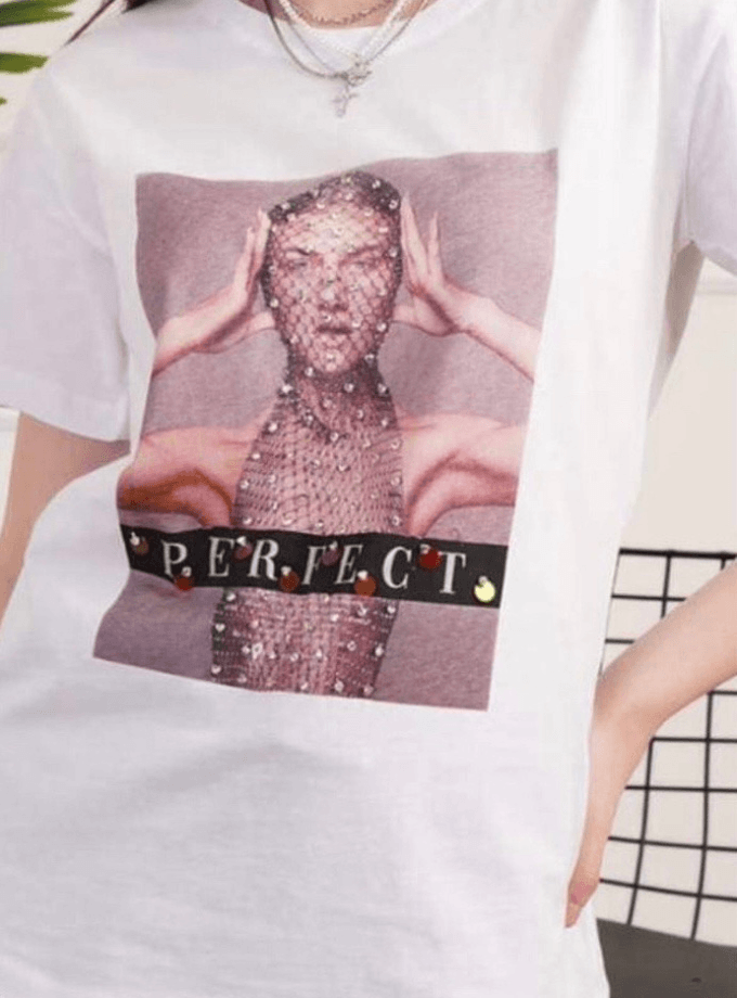 T-shirt με τύπωμα και στράς